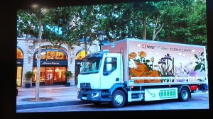 Camion électrique Renault Trucks 16 tonnes utilisé pour Guerlain